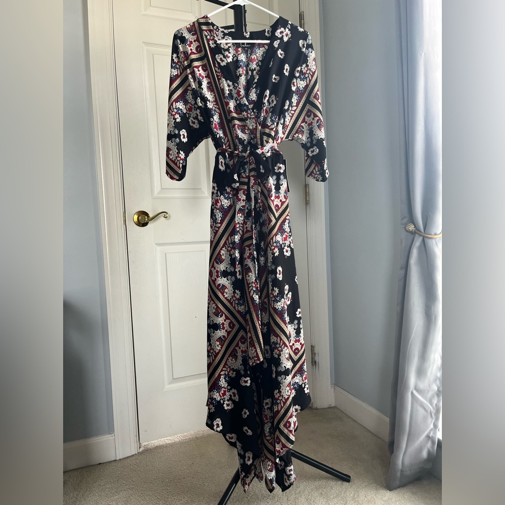 Lulu’s - Delta Black Print Midi Dress